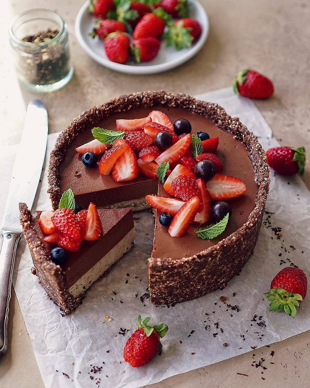 Vegan No-Bake Earl Grey Chocolate Cake
