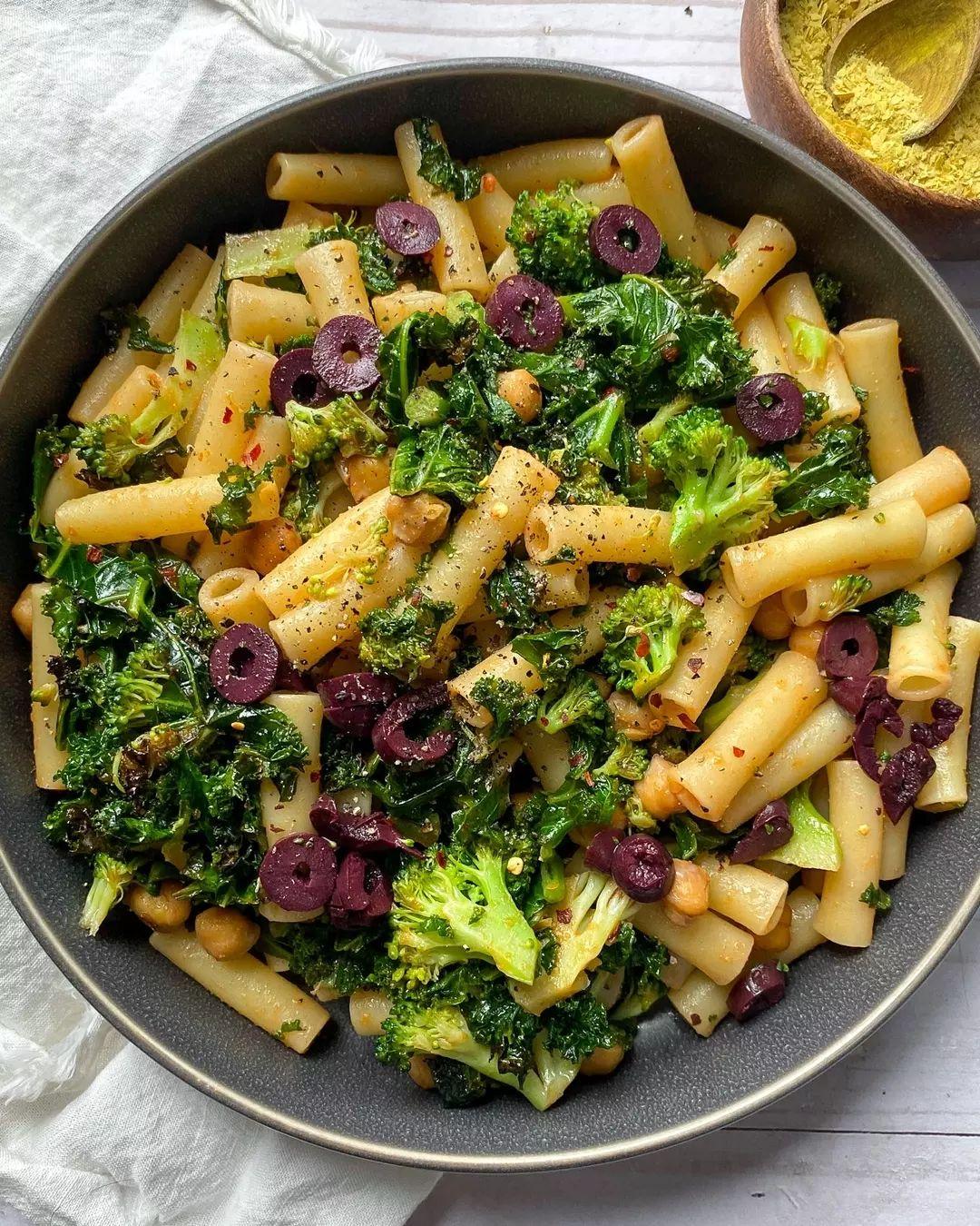 Vegan Ziti with Broccoli and Kale