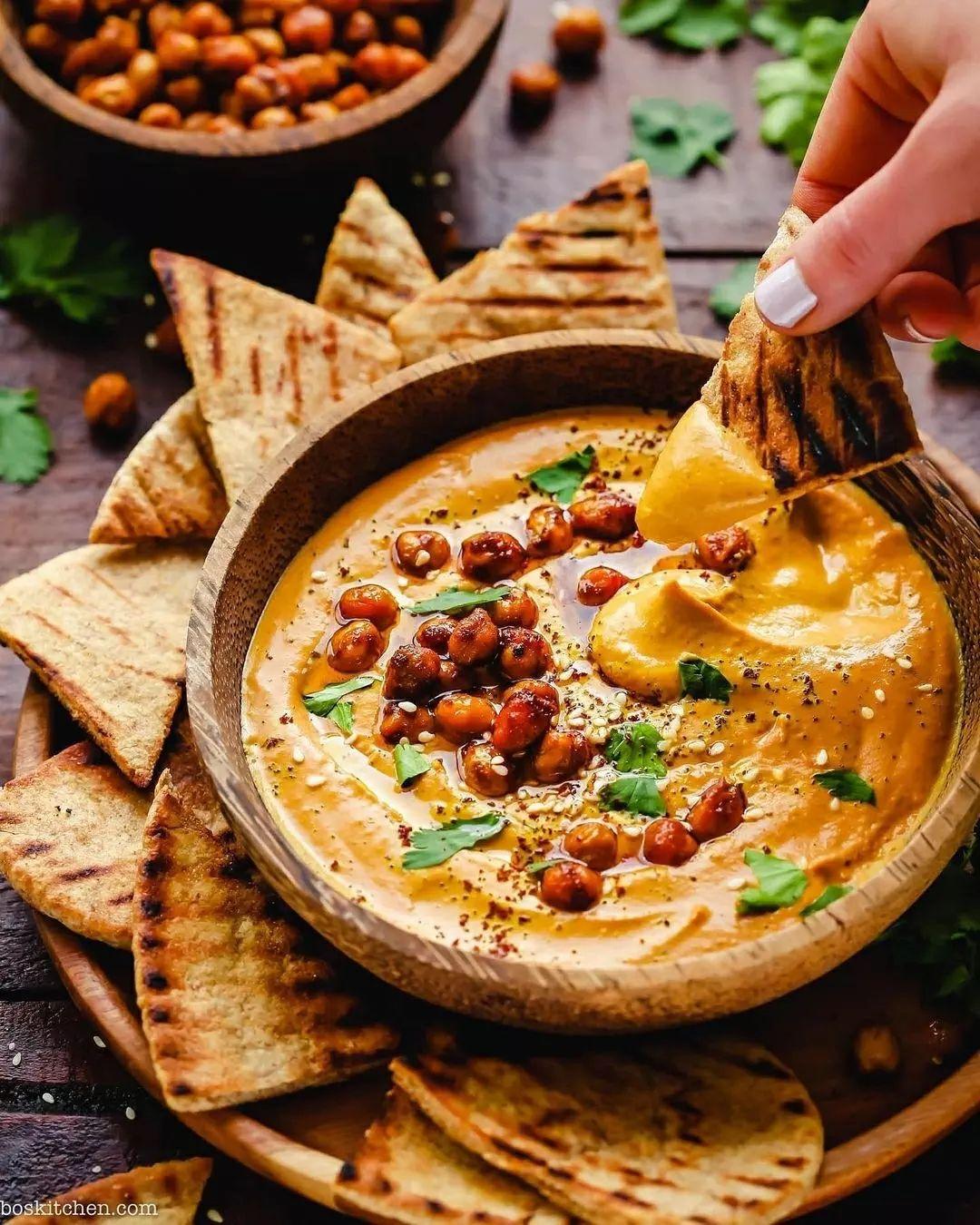 Creamy Dreamy Golden Hummus with Crispy Roasted Chickpeas