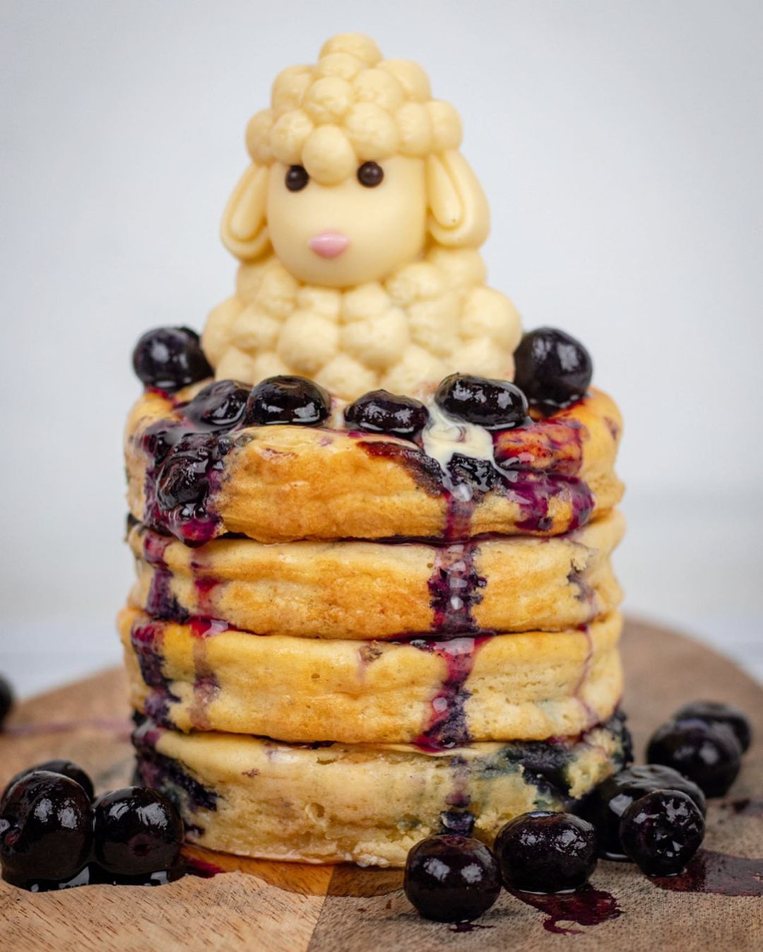 Protein Pancakes with Blueberries and White Chocolate