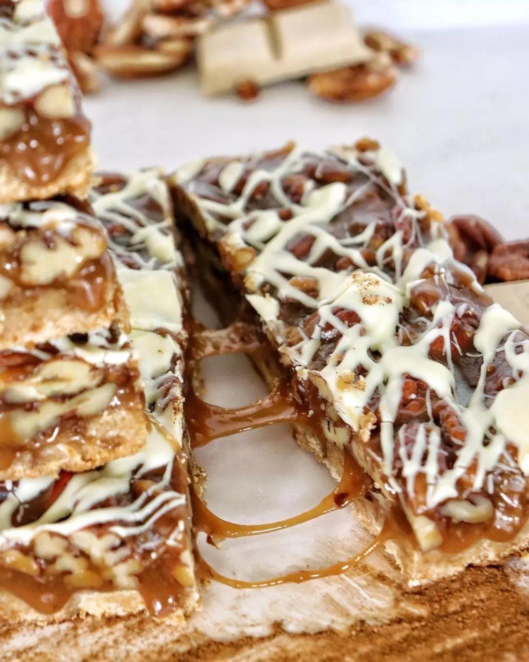 White Chocolate Pecan Pie Bars