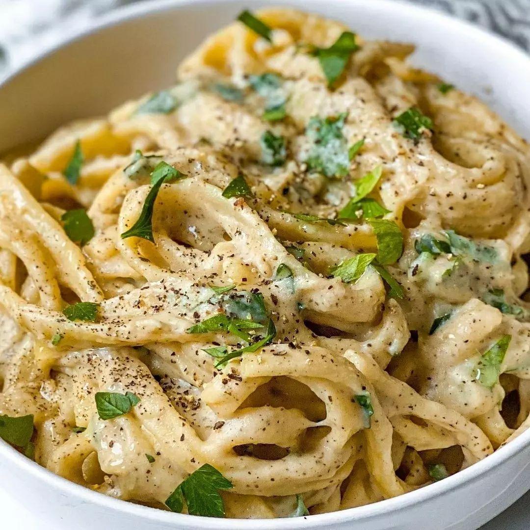 Creamy Vegan Cauliflower Cashew Alfredo