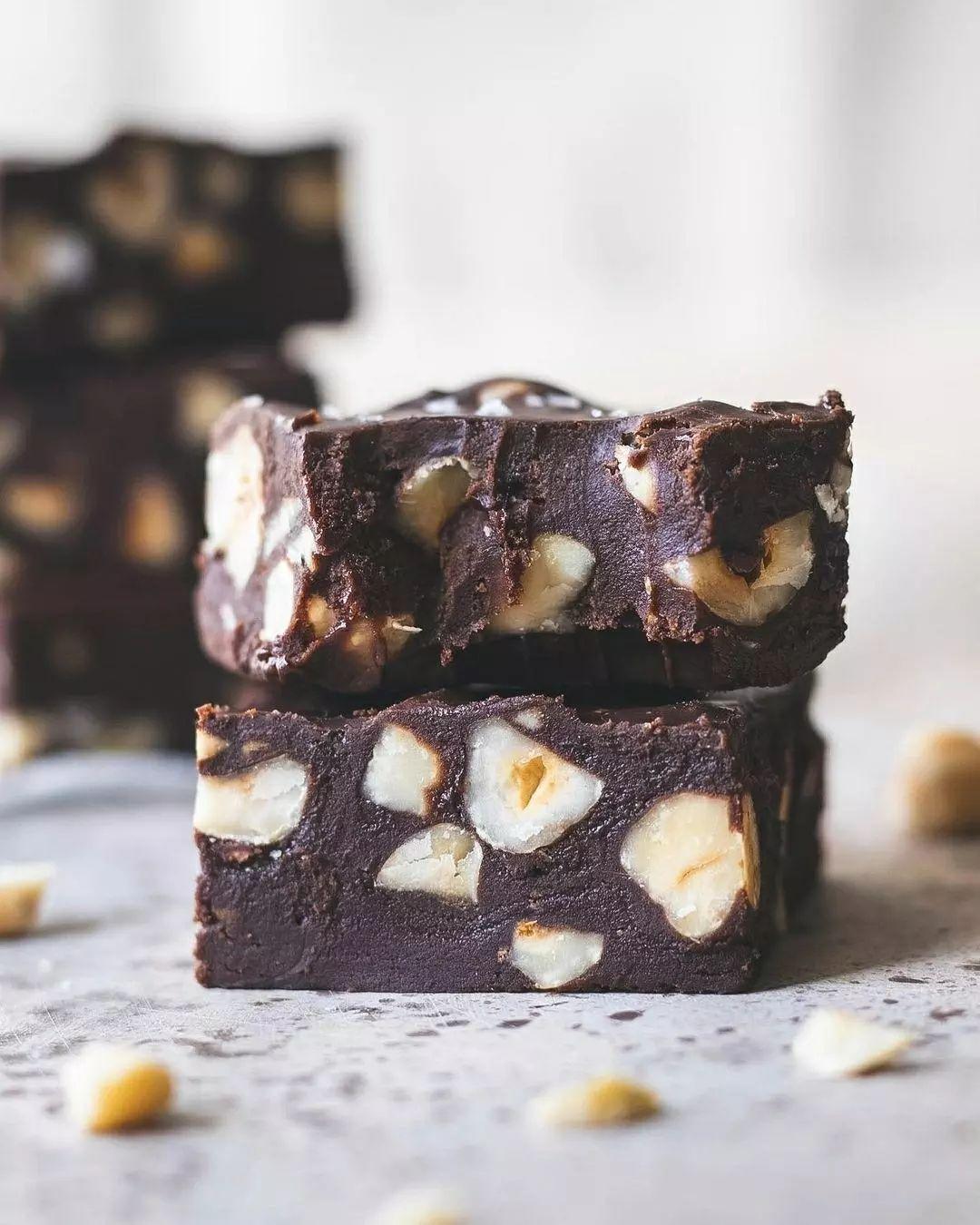 5-Ingredient Chocolate Hazelnut Fudge