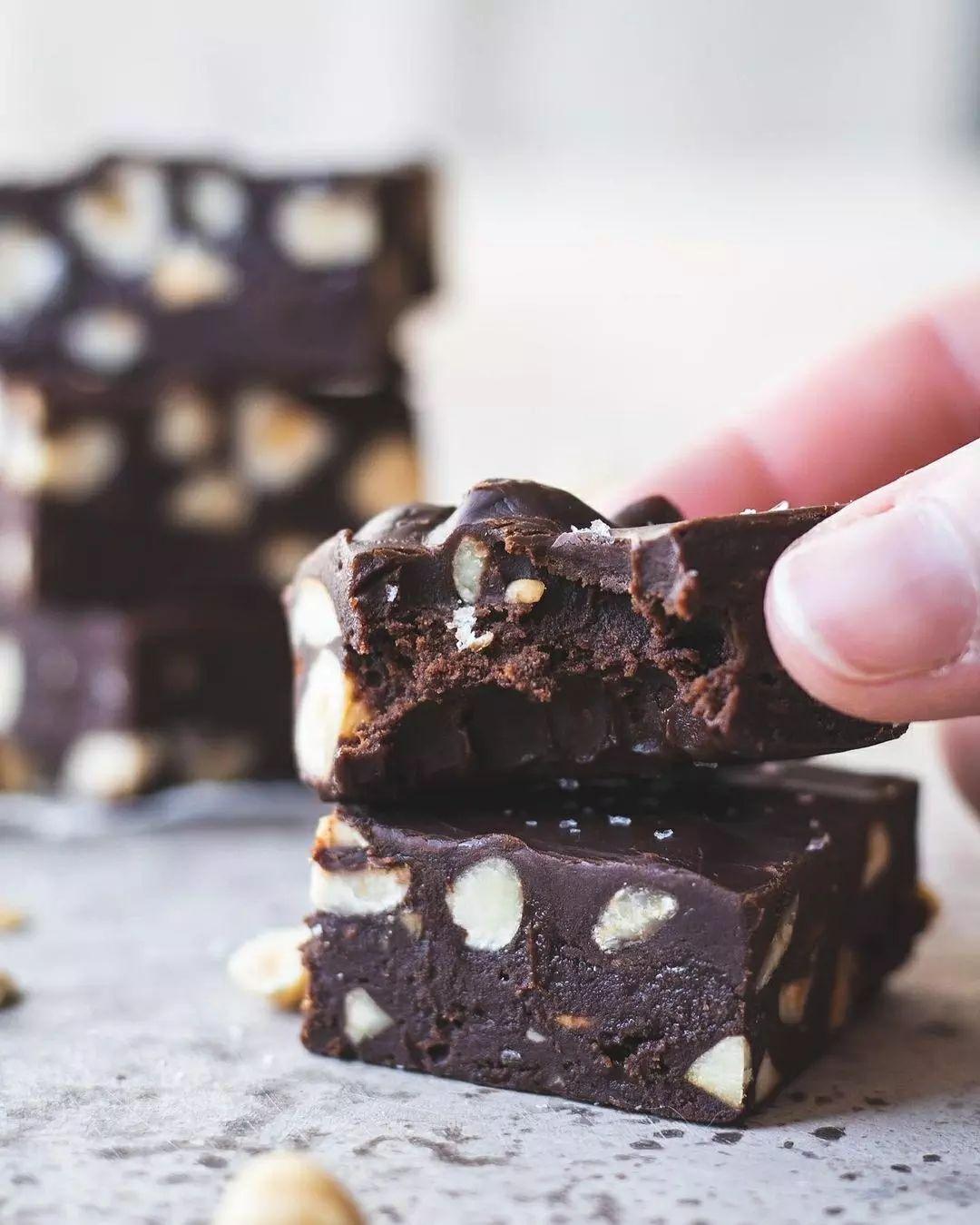 5-Ingredient Chocolate Hazelnut Fudge