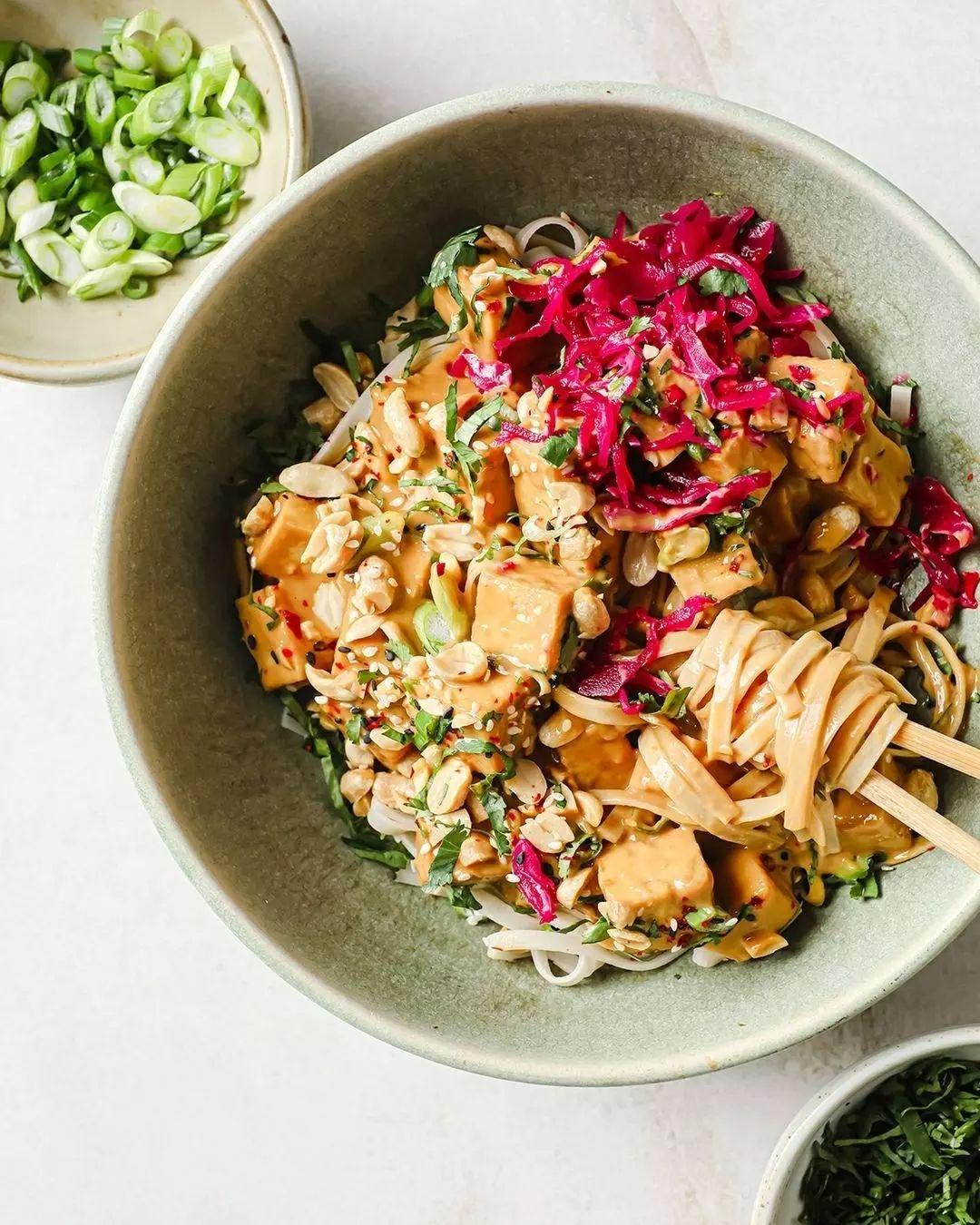 Peanut Butter Thai Tofu Noodle Bowl