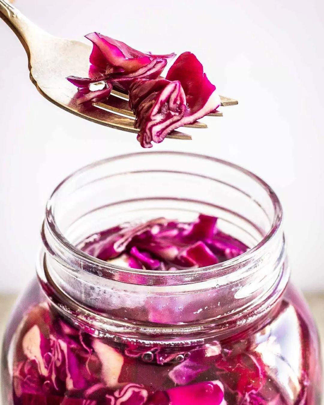 Red Cabbage Sauerkraut
