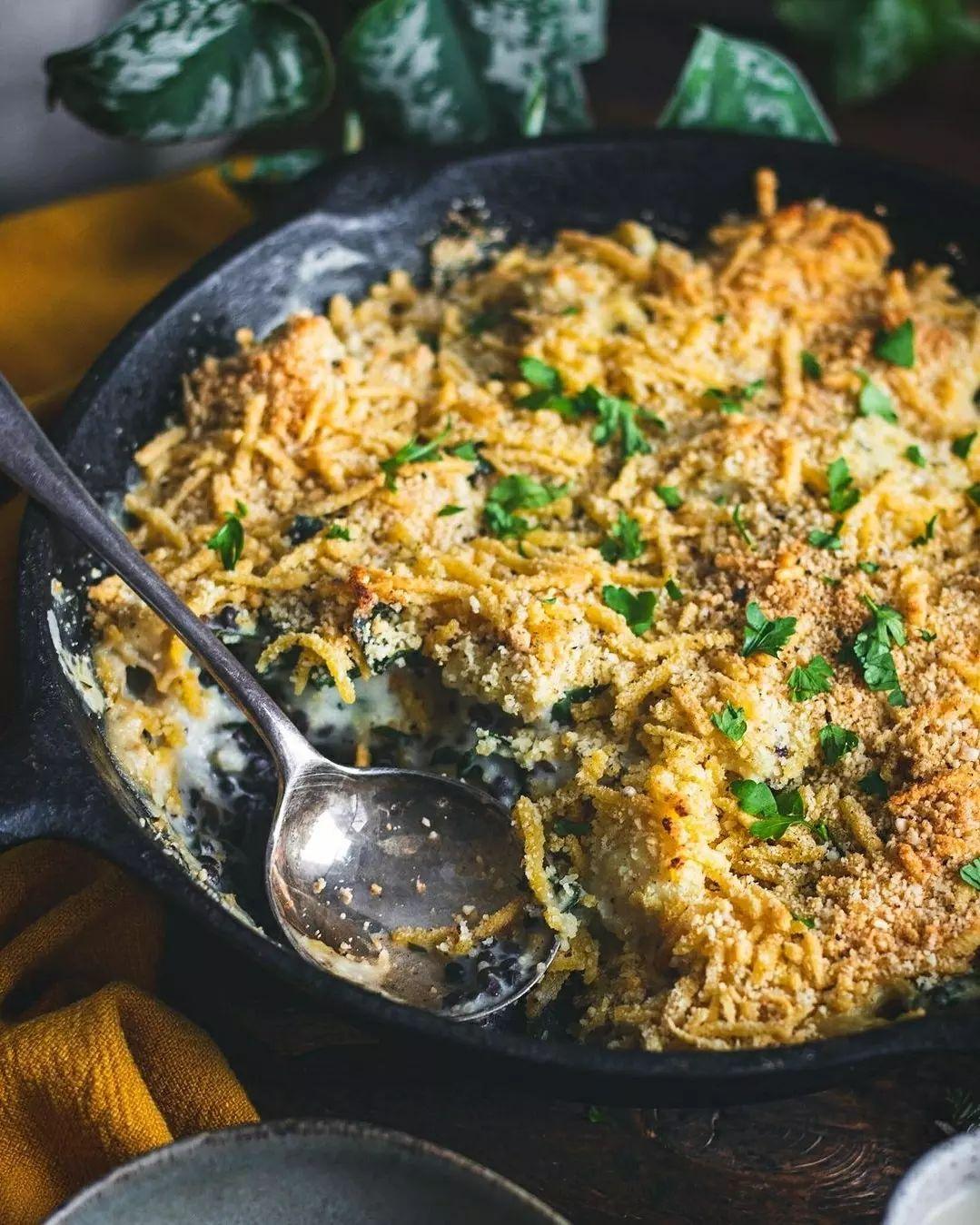 Cheesy Cauliflower Kale Lentil Gratin