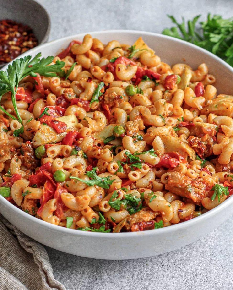 Creamy Roasted Tomato and Artichoke Macaroni
