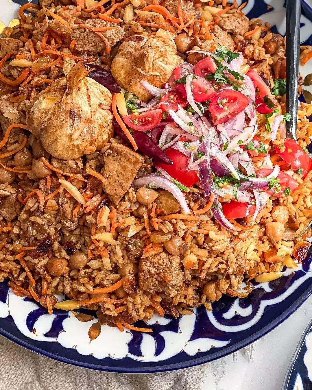 Hearty Uzbek Palov with Tofu and Vegetables