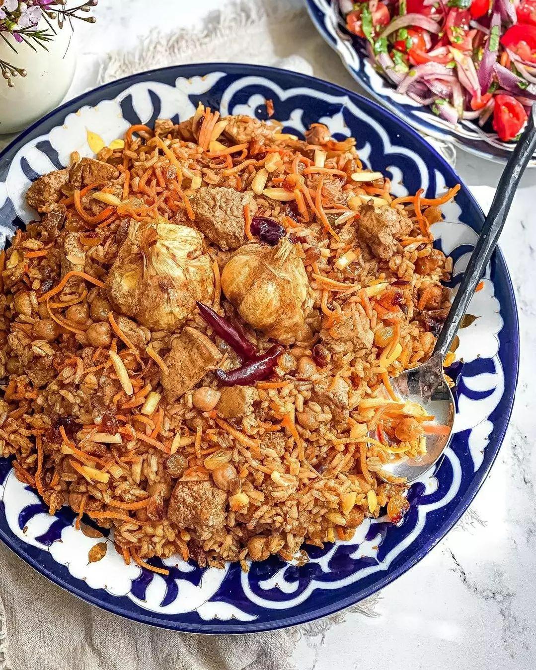 Hearty Uzbek Palov with Tofu and Vegetables