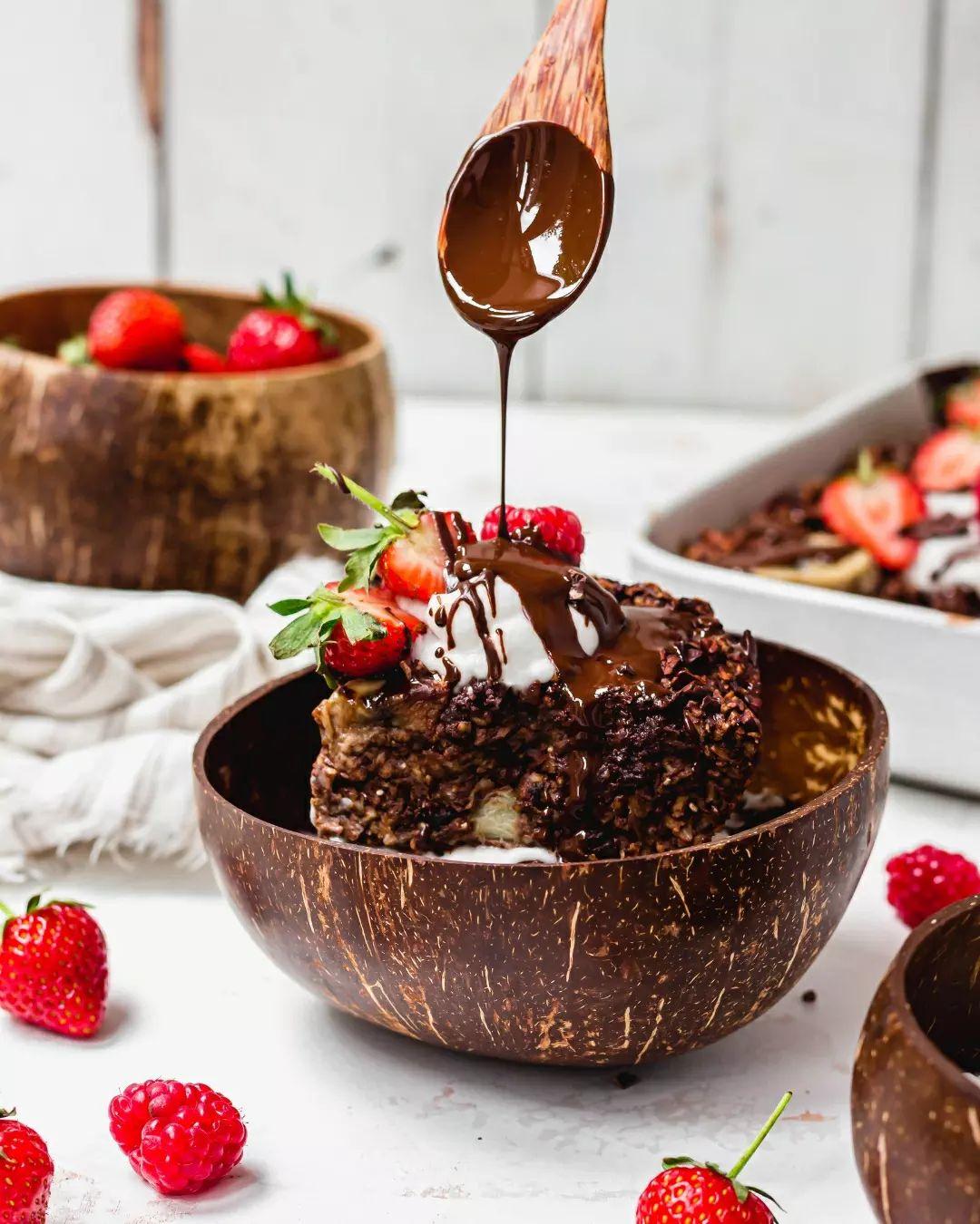 Indulgent Triple Chocolate Brownie Baked Oats 🍫🥄