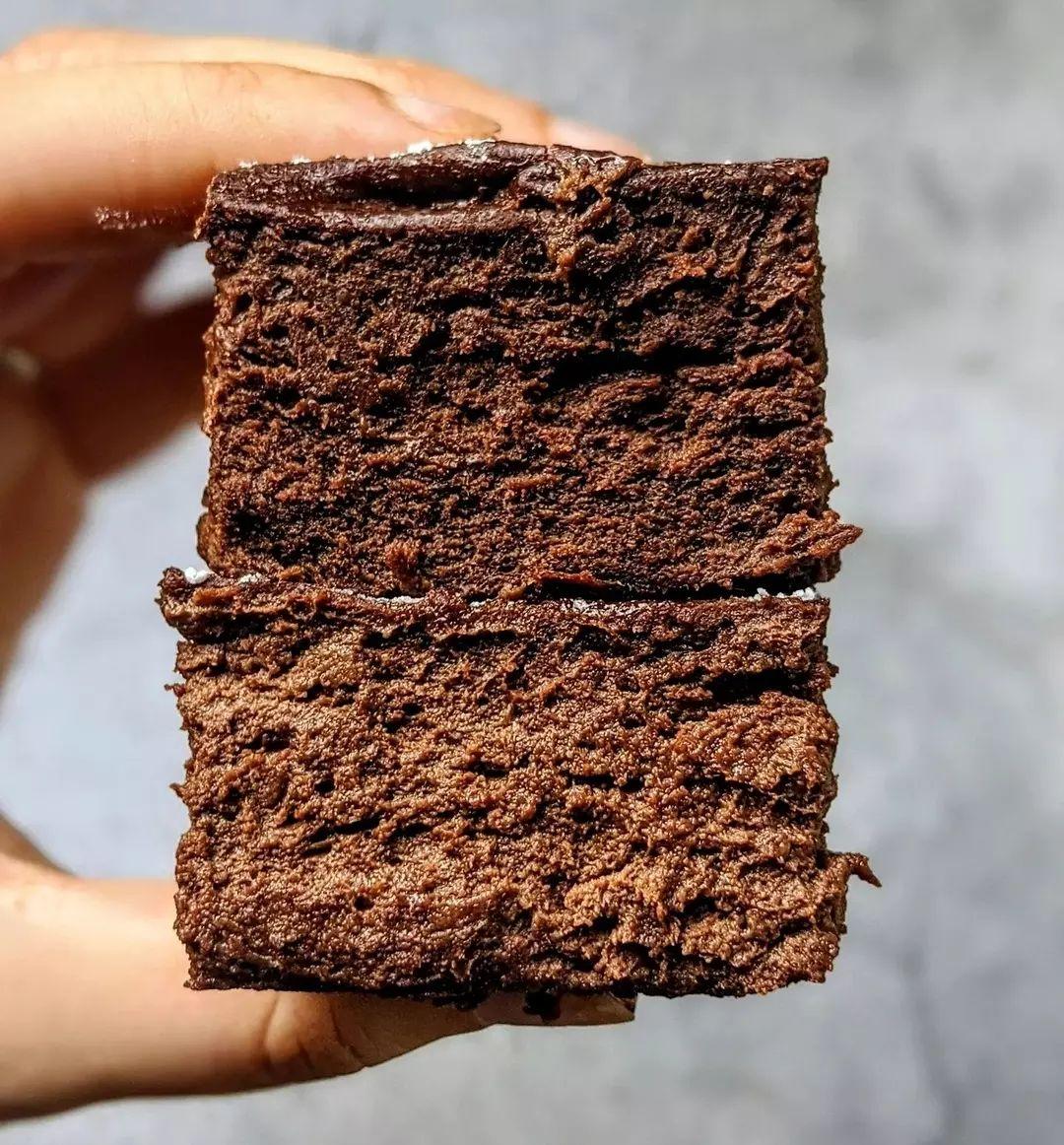 Vegan Gooey Avocado Brownies