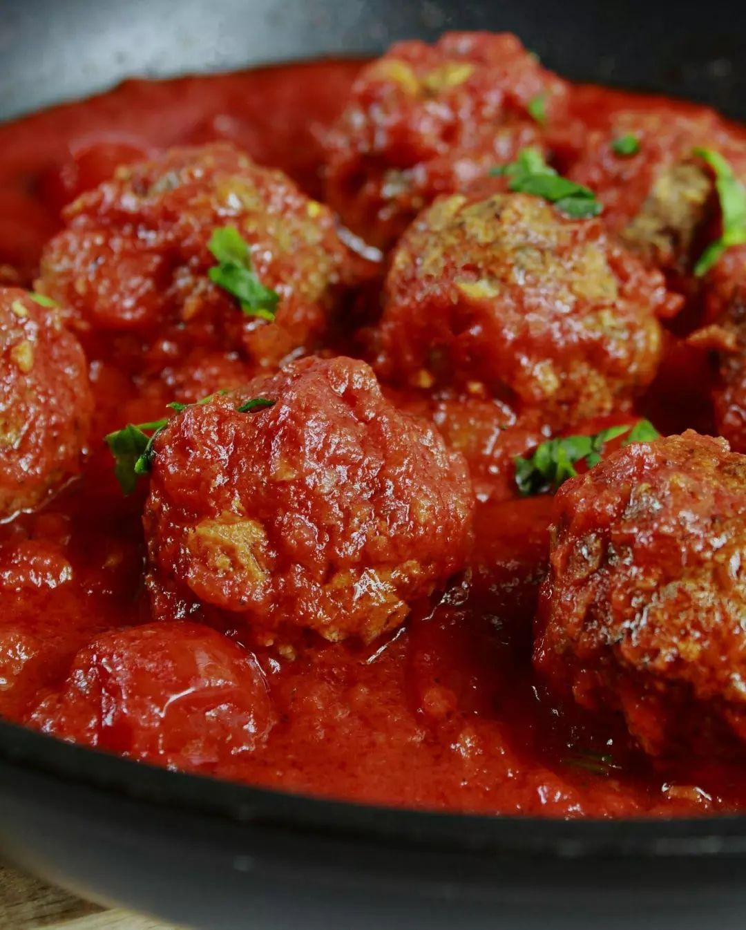 Vegan Meatball Subs with Marinara Sauce