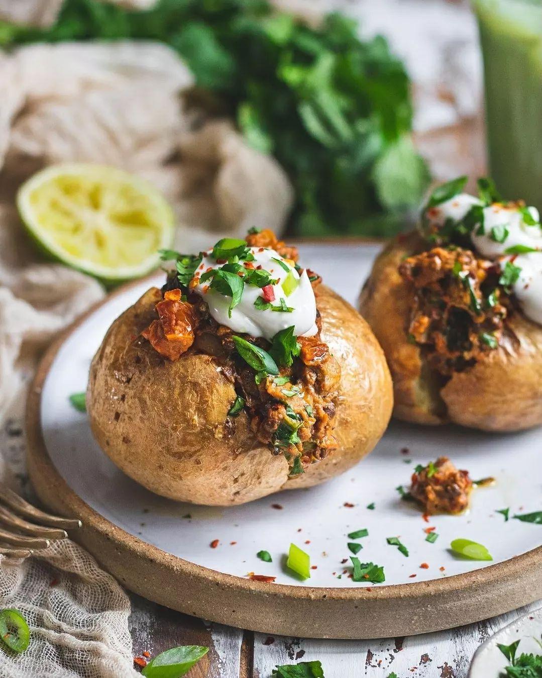 Harissa Mushroom & Lentil Jacket Potatoes