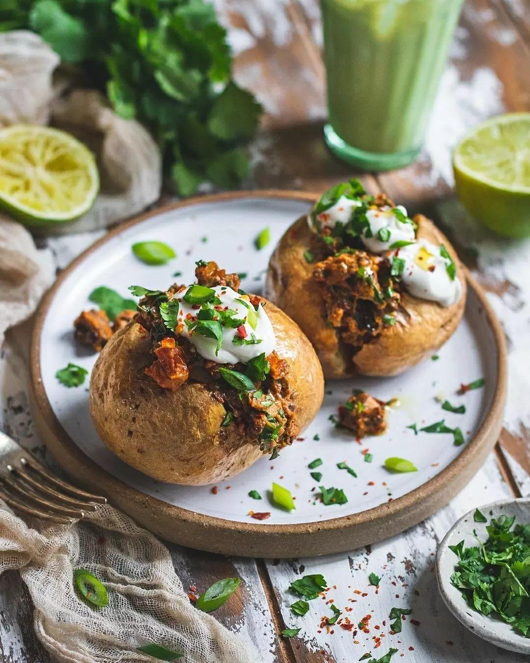 Harissa Mushroom & Lentil Jacket Potatoes
