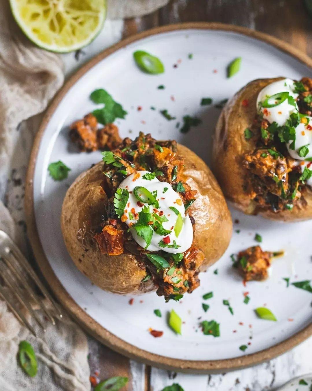 Harissa Mushroom & Lentil Jacket Potatoes