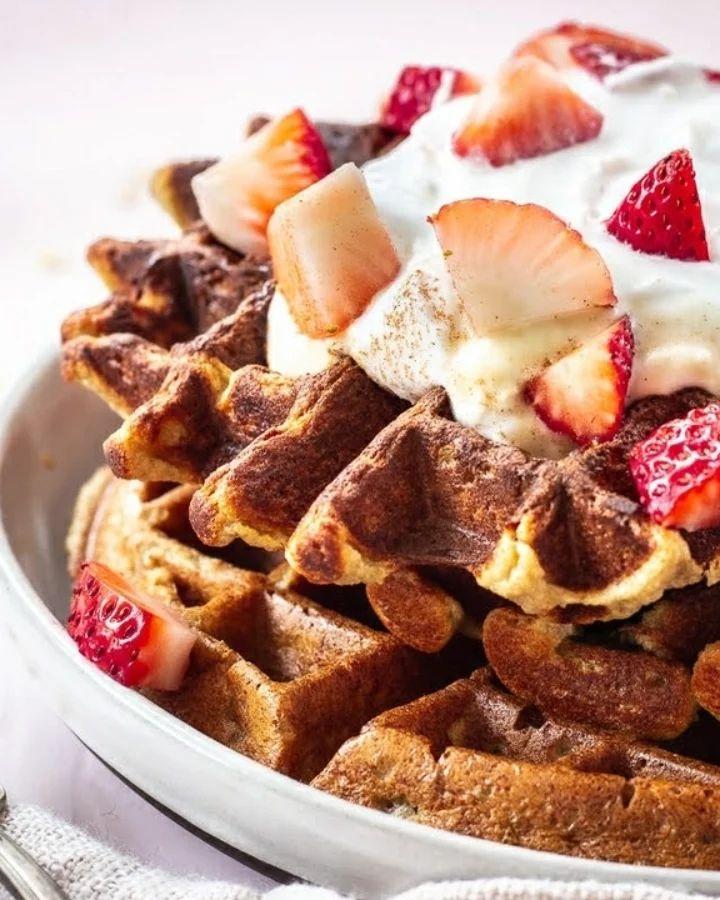 Quick and Easy 3-Ingredient Oat Waffles