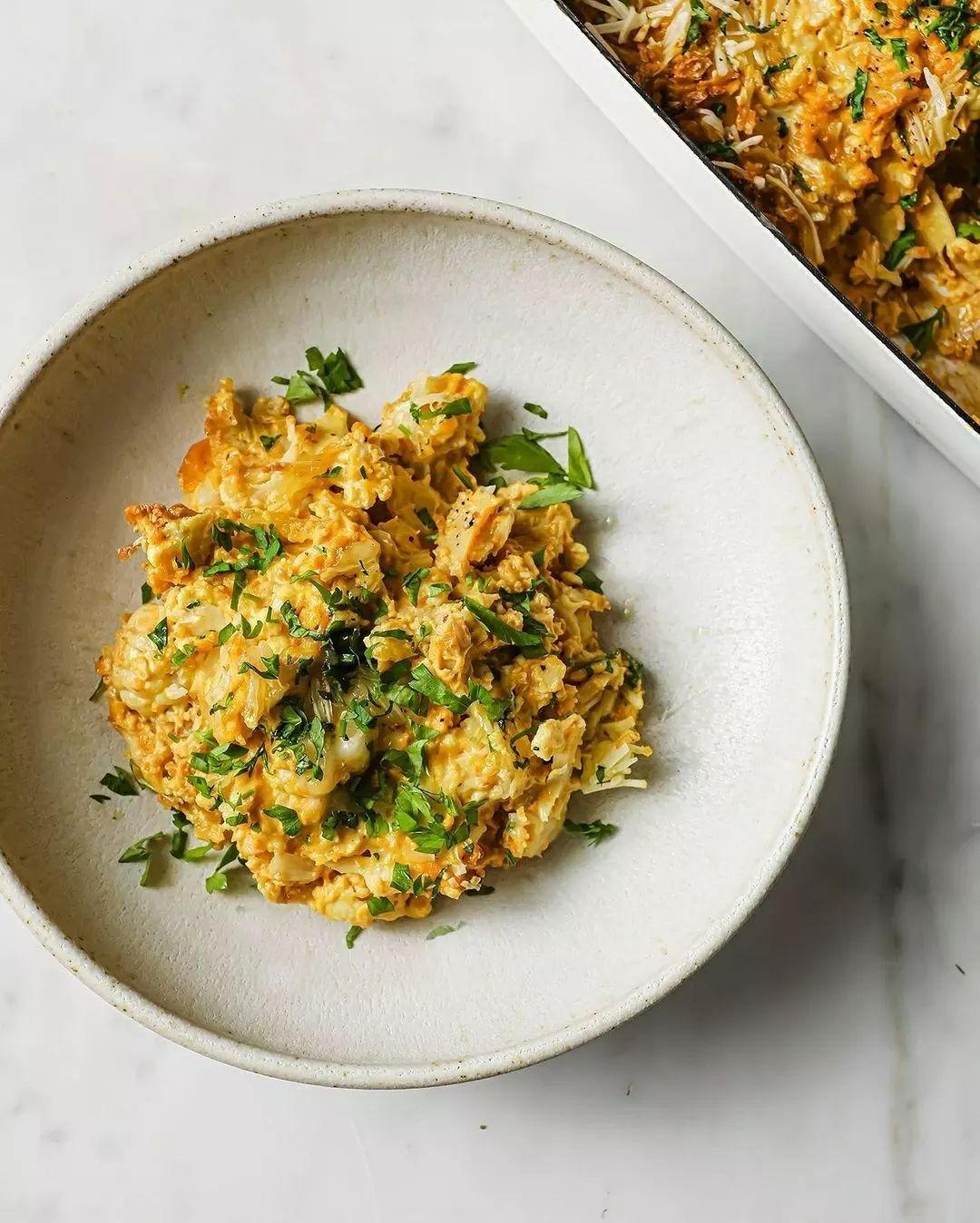 Vegan Cheesy Cauliflower Gratin with Cashew Cheese Sauce