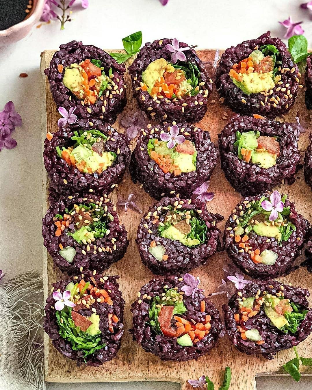 Stunning Spicy Tomato Sushi Rolls with Forbidden Rice