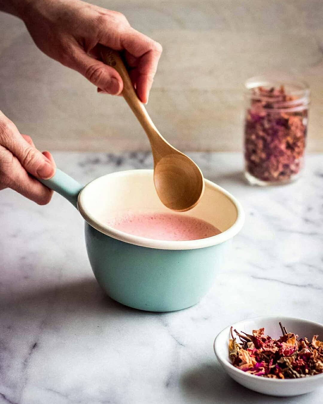 Rose Latte: a Delicate Morning Indulgence