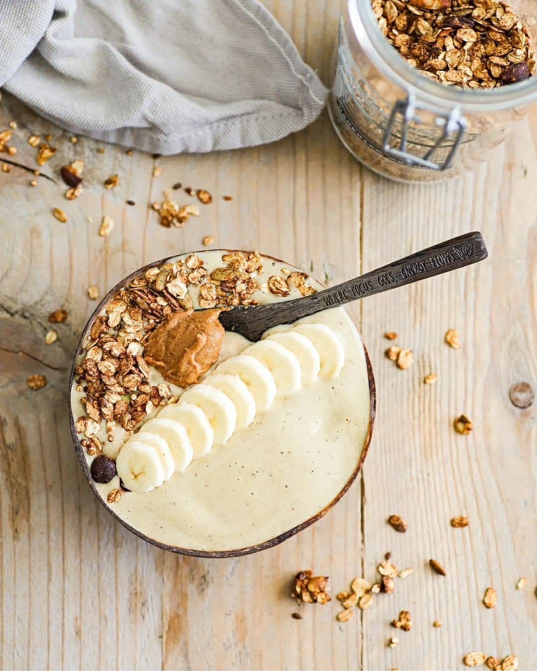 Salted Caramel Smoothie Bowl