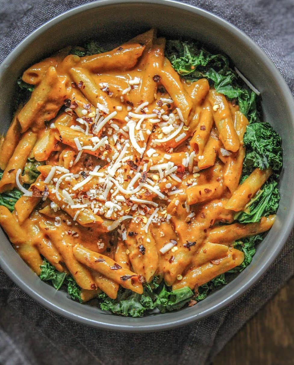 Creamy Roasted Red Pepper Penne with Garlicky Kale