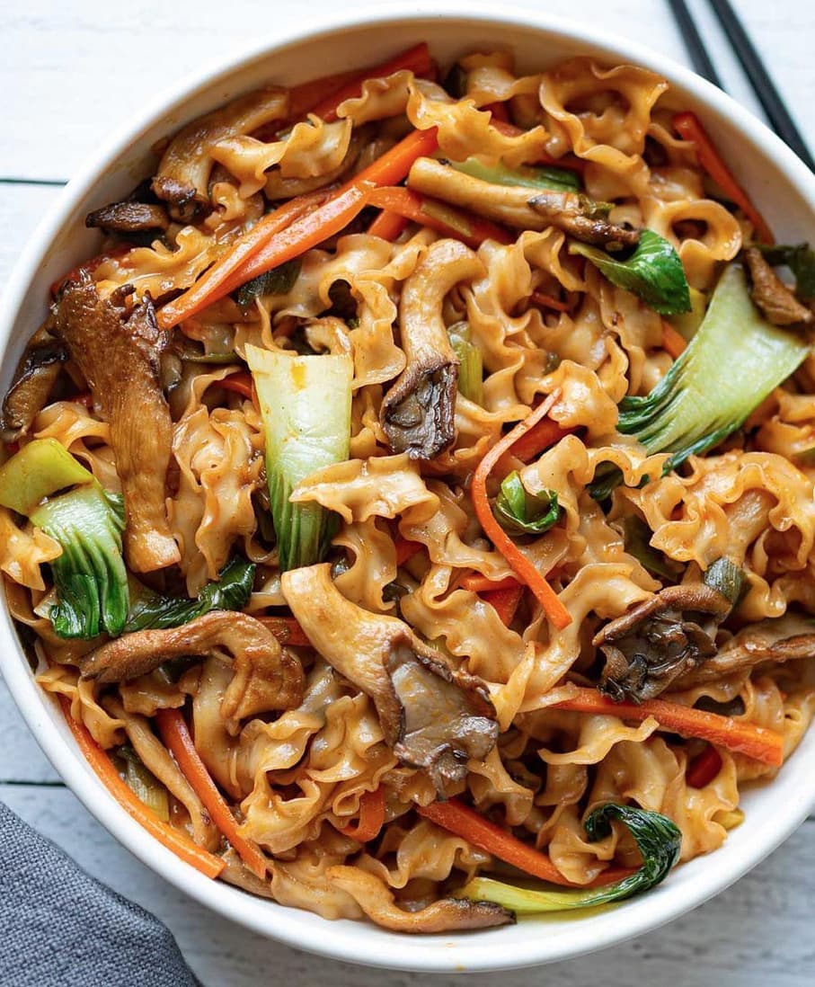 Oyster Mushroom Noodle Stir-Fry