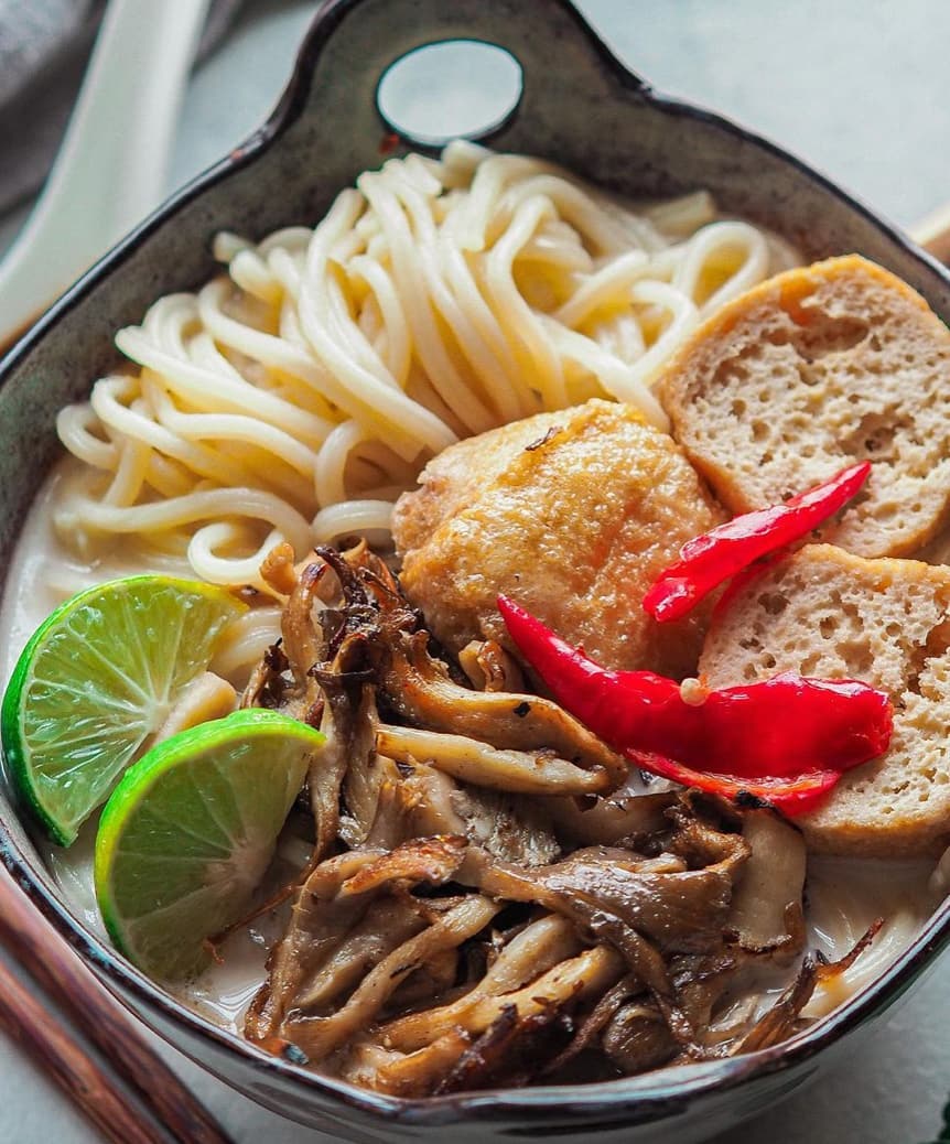 Vegan Spicy Coconut Lime Noodle Soup