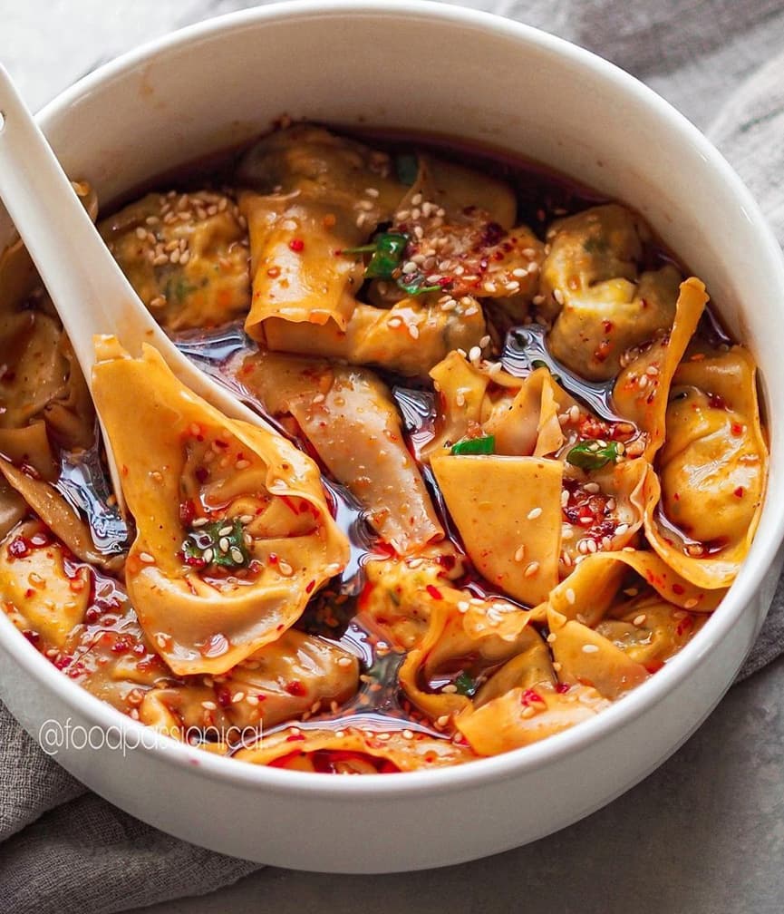 Vegan Wontons in Red Chilli Oil