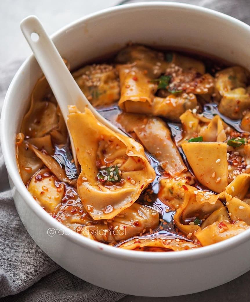 Vegan Wontons with Red Chilli Oil