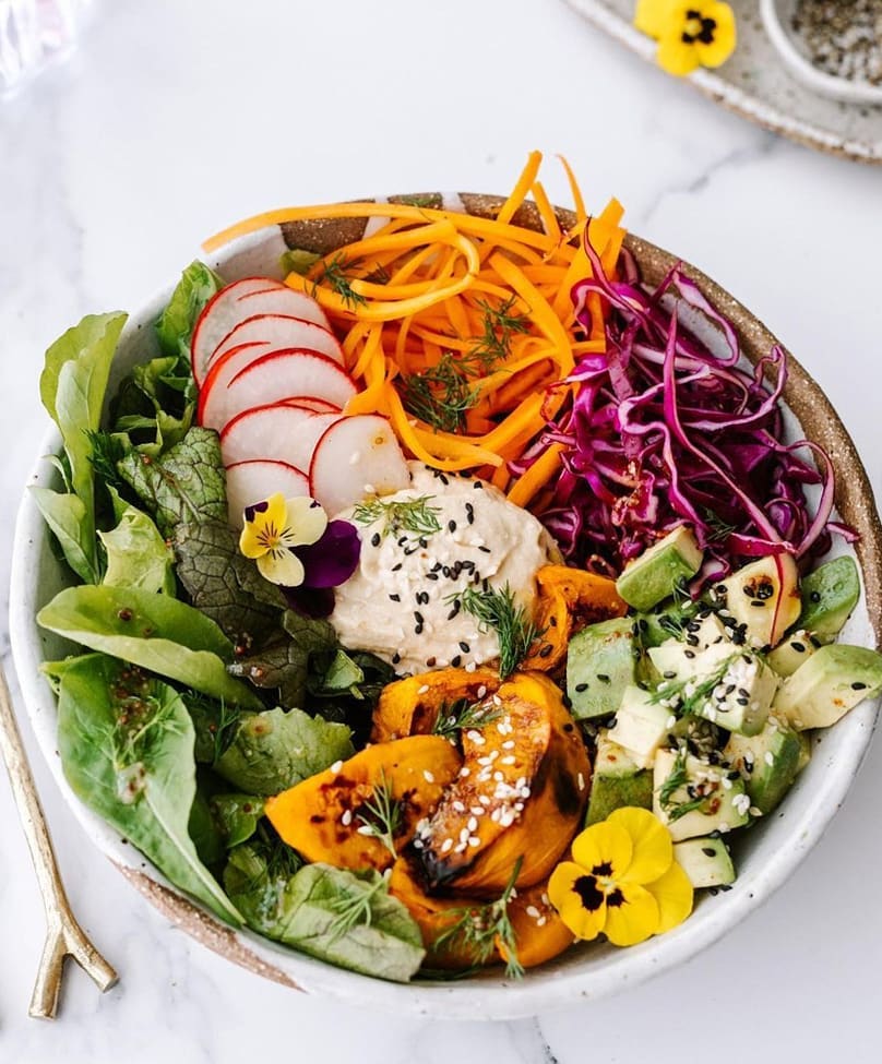Fresh Vegetable Salad with Protein and Dressing