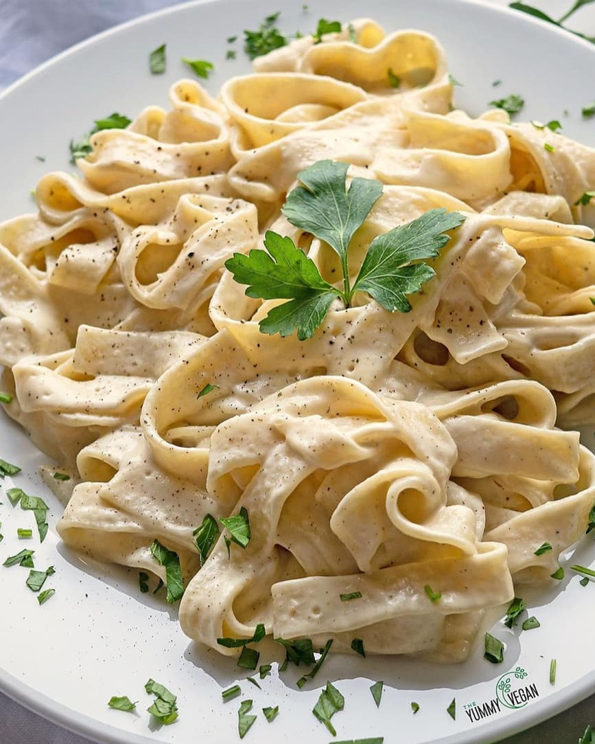 Creamy Vegan Fettuccine Alfredo
