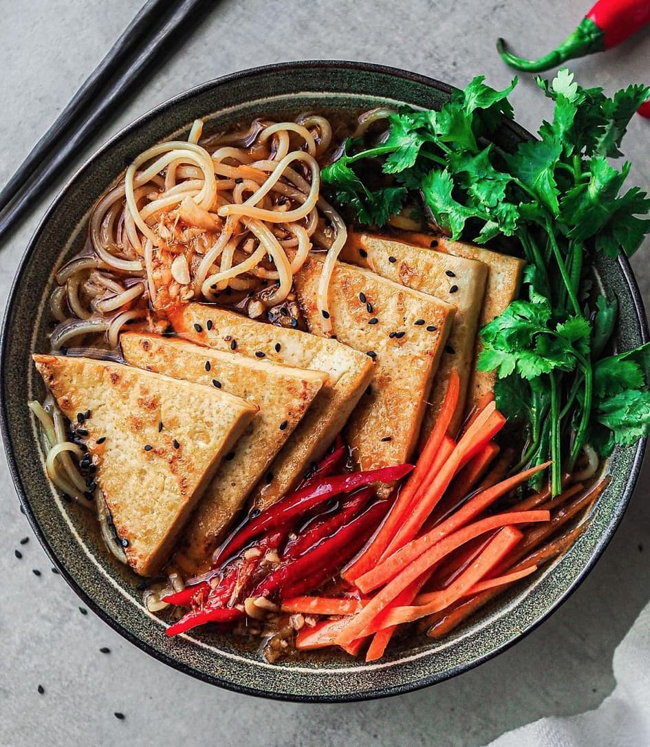 Vegan Spicy Lemongrass Noodle Soup