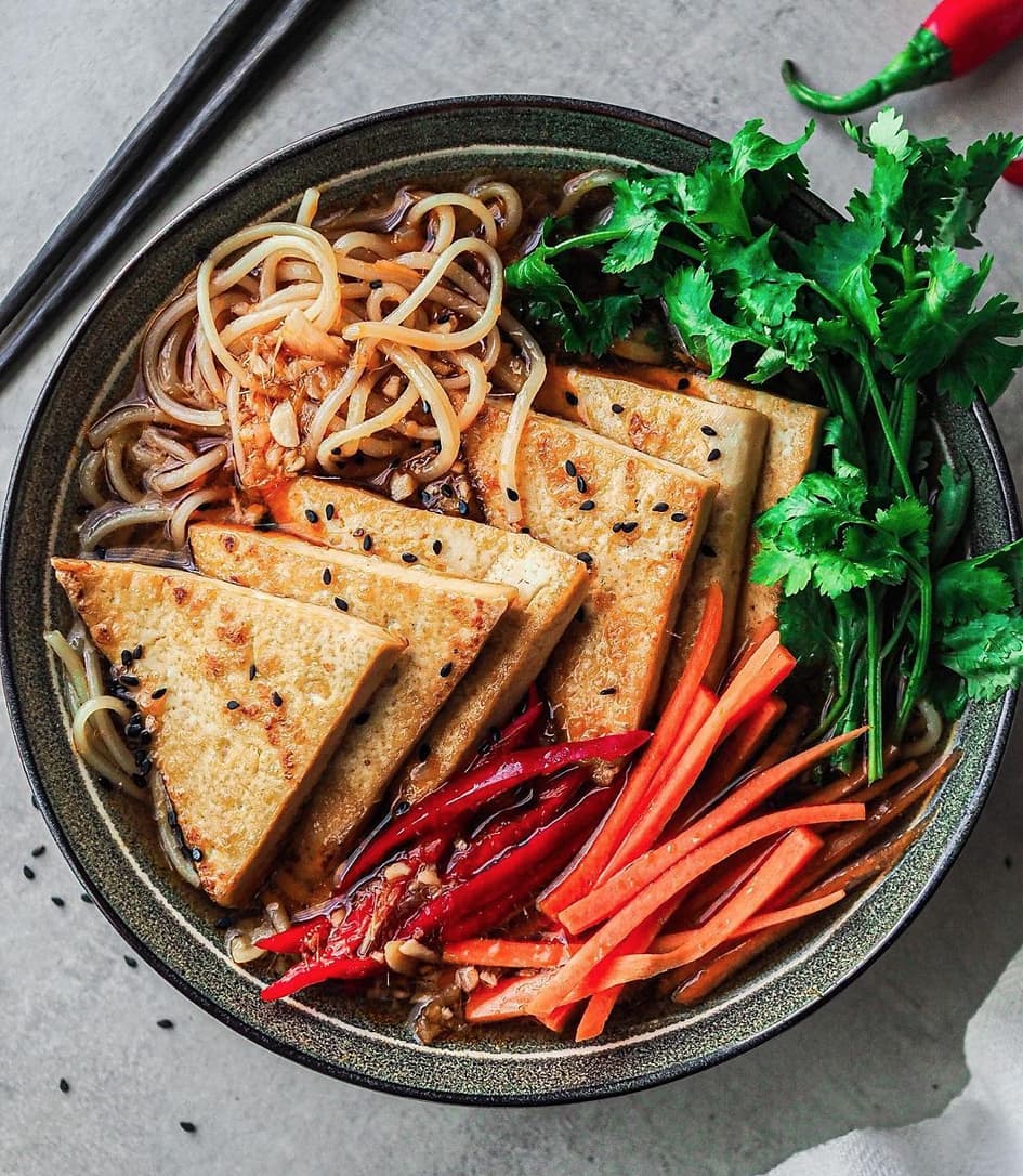 Vegan Spicy Lemongrass Noodle Soup