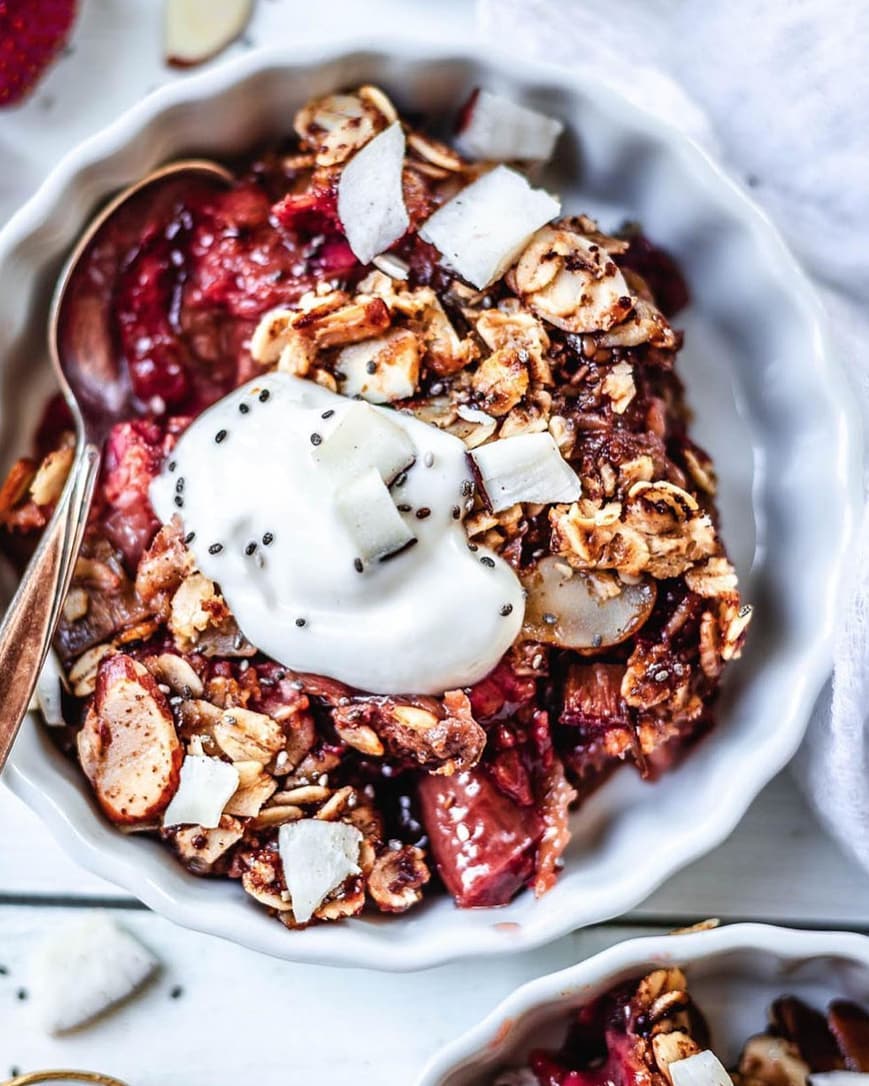 Strawberry Rhubarb Crisp Dessert