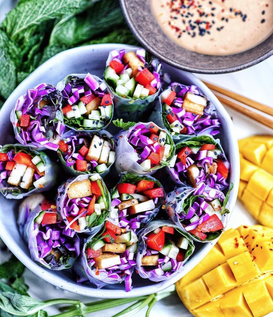 Fresh Summer Rolls with Peanut Sauce