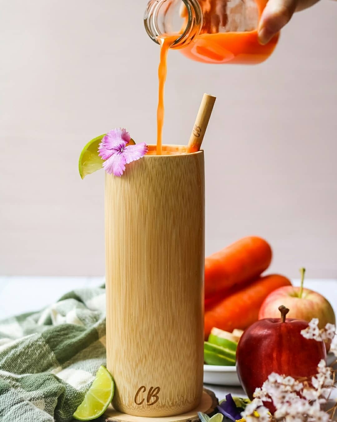 Fresh Apple Carrot Ginger Juice