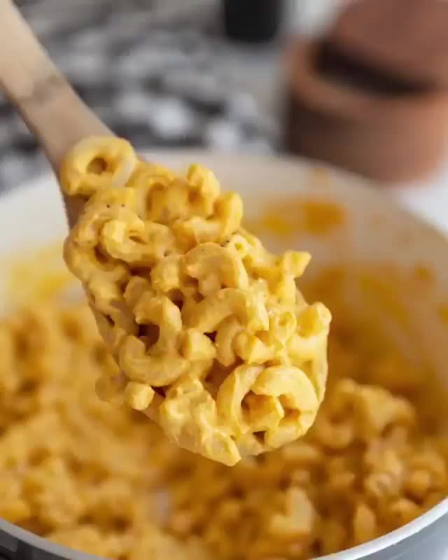 Creamiest Vegan Mac and Cheese