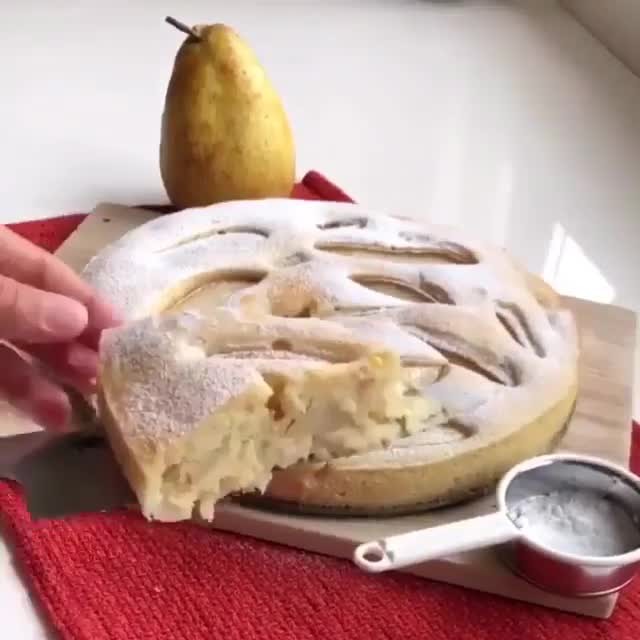 Easy Vegan Soft Pear Cake
