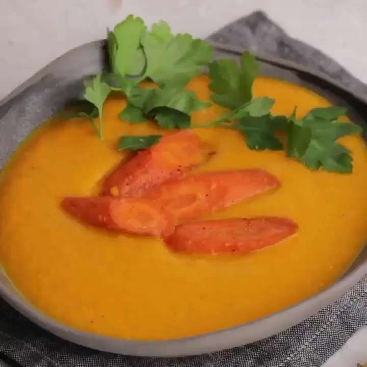 Creamy Vegan Carrot Soup