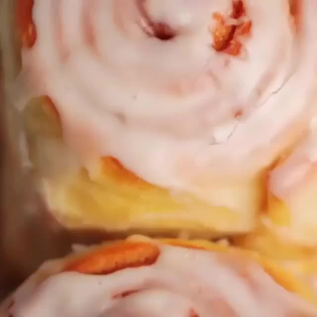 Homemade Vegan Cinnamon Rolls