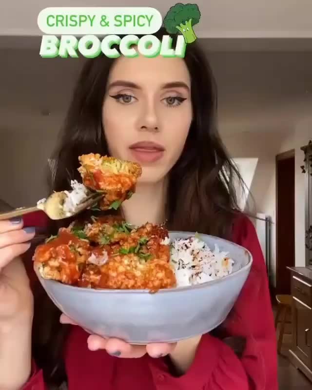 Crispy Spicy Broccoli Wings
