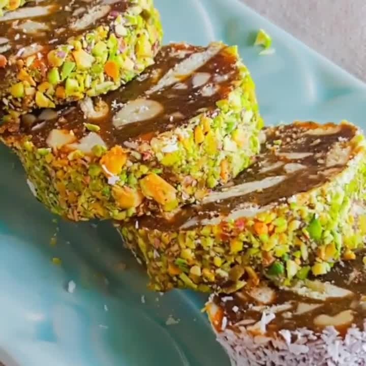 Vegan Date and Nut Roll
