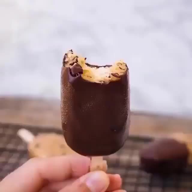 Vegan Cookie Dough Magnums