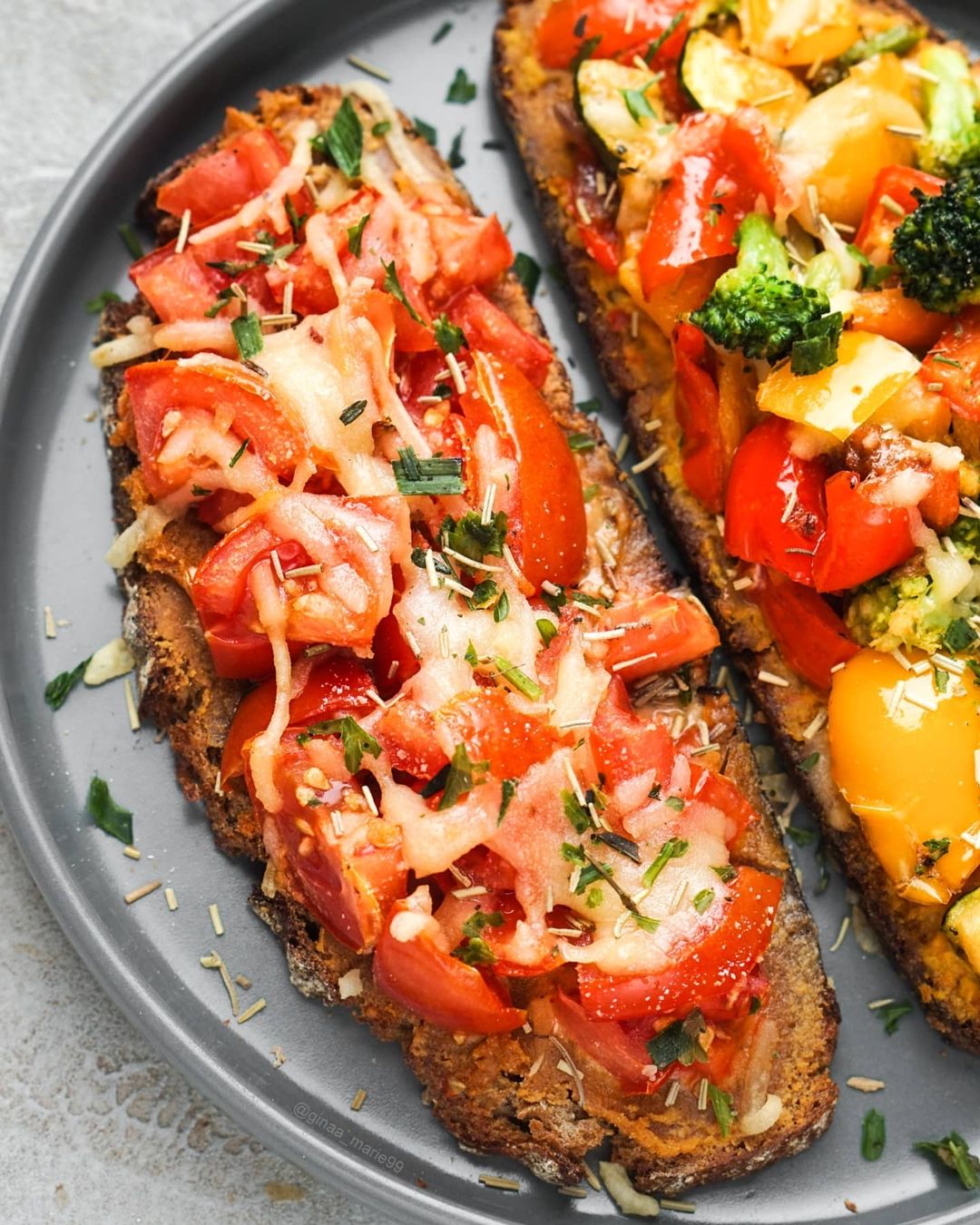 Easy Vegan Pizza Toasts