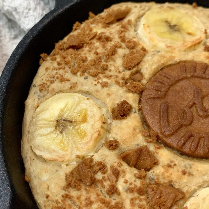 Biscoff Filled Baked Oats