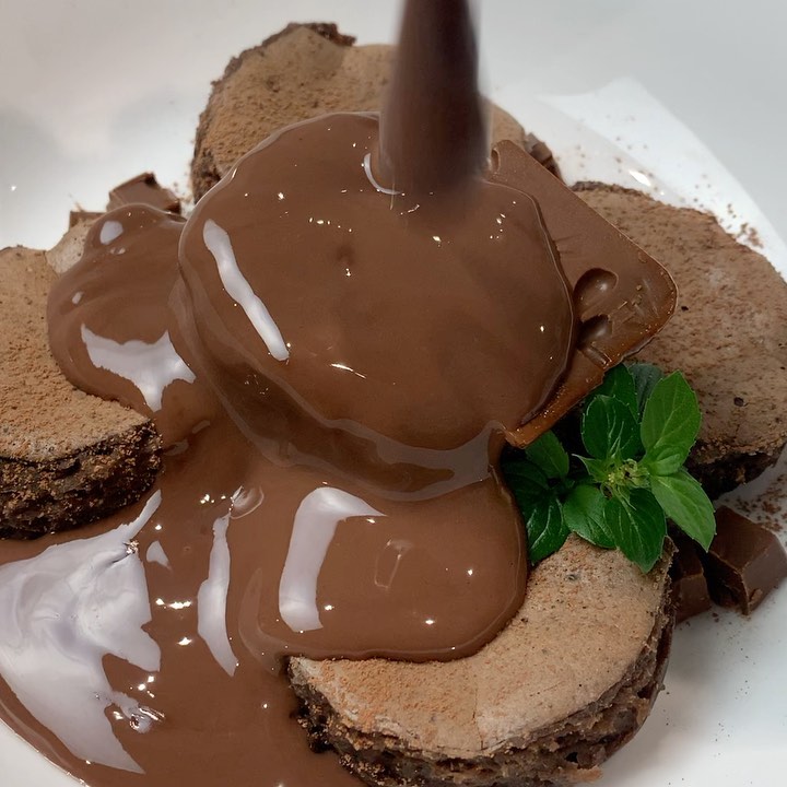 Chocolate Mint Souffle Pancakes
