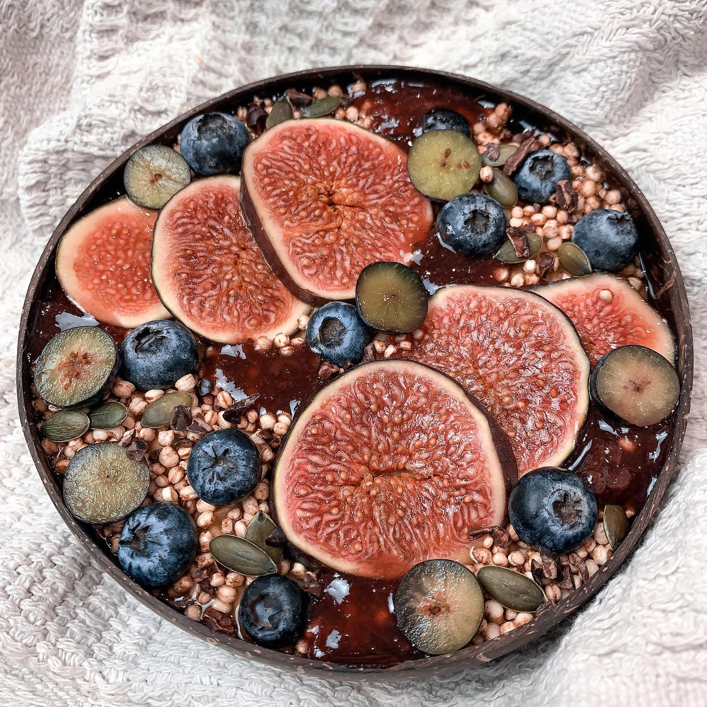 Warm Oat Bowl with Fresh Fruit Toppings