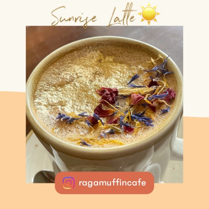 Sunrise Latte with Turmeric Spices