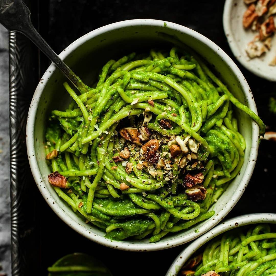 Quick and Wholesome Green Spaghetti